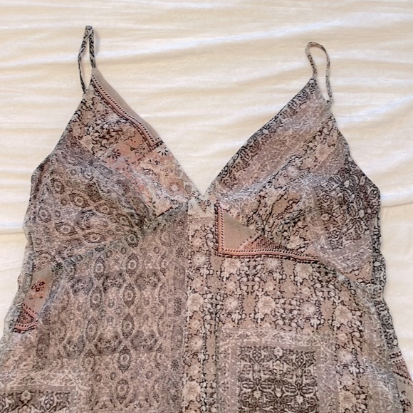 On the Road Paisley Print Dress in Pink & Gray - Size: S - Picture 3 of 5